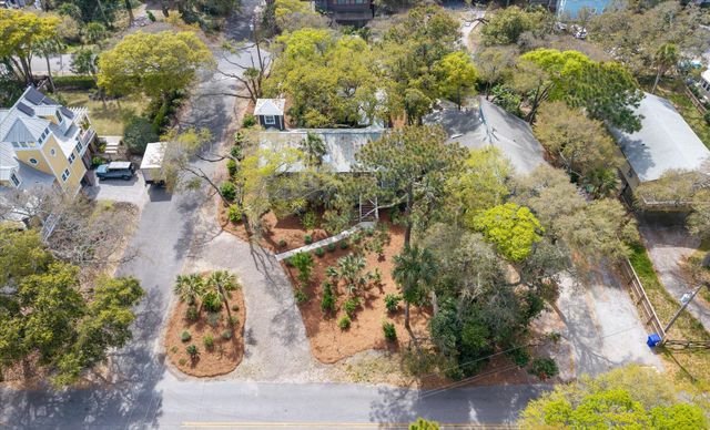 622 E Cooper Avenue, Folly Beach, SC 29439