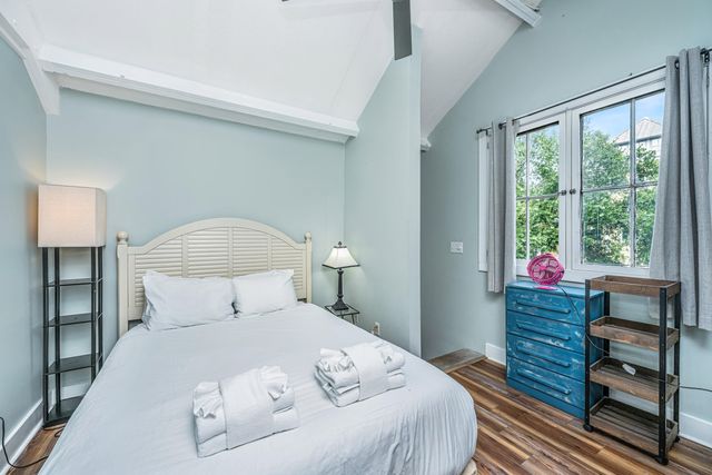 622 E Cooper Avenue, Folly Beach, SC 29439