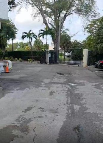 7751 NE Bayshore Ct 5D, Miami, FL 33138