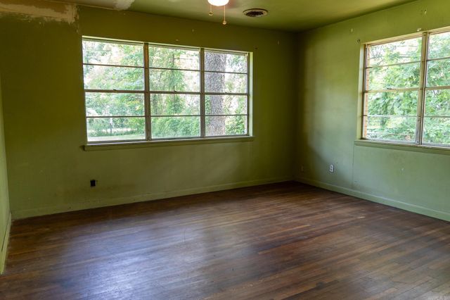 208 E 3rd Street, Ward, AR 72176