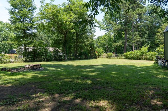 208 E 3rd Street, Ward, AR 72176
