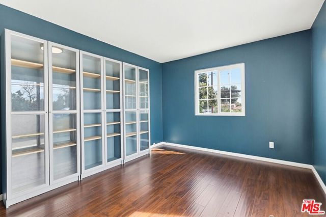 2200 Easy Avenue, Long Beach, CA 90810