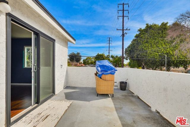 2200 Easy Avenue, Long Beach, CA 90810