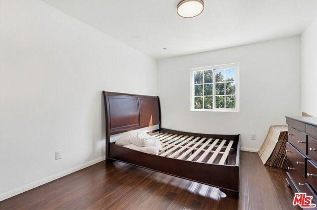 2200 Easy Avenue, Long Beach, CA 90810