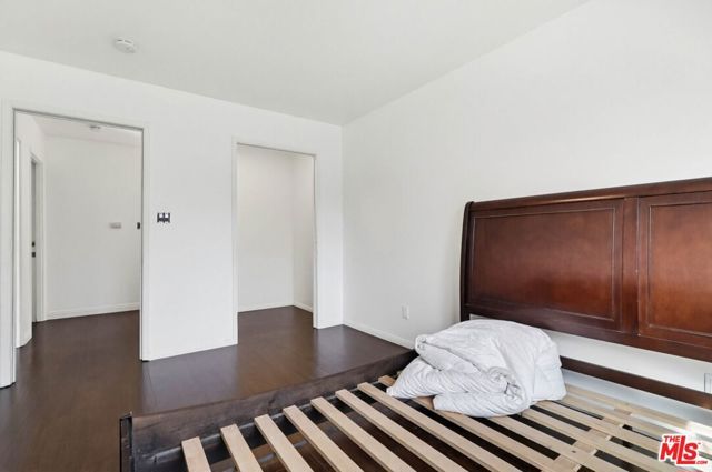 2200 Easy Avenue, Long Beach, CA 90810
