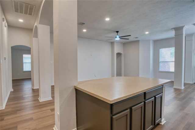 18314 S Elizabeth Shore Loop, Cypress, TX 77433