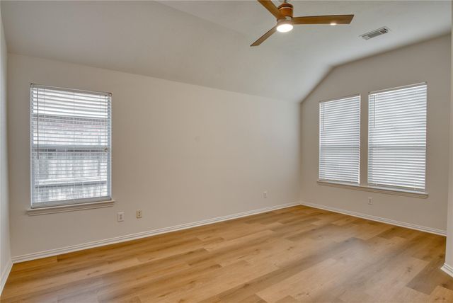 18314 S Elizabeth Shore Loop, Cypress, TX 77433