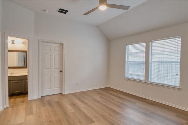 18314 S Elizabeth Shore Loop, Cypress, TX 77433