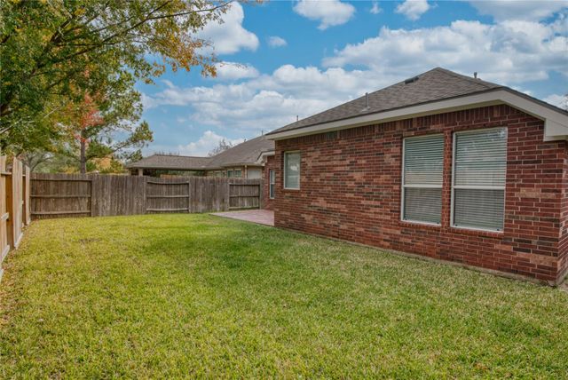 18314 S Elizabeth Shore Loop, Cypress, TX 77433