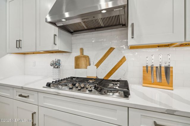 302 MARQUESA Circle, St. Johns, FL 32259