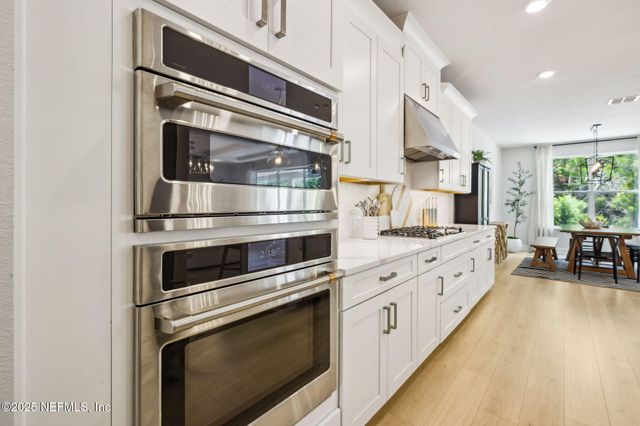 302 MARQUESA Circle, St. Johns, FL 32259