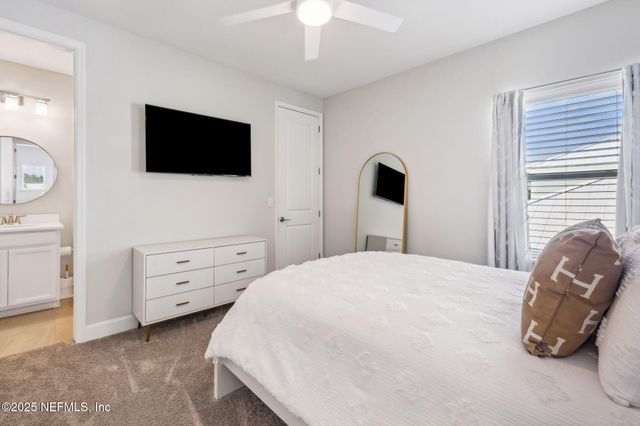 302 MARQUESA Circle, St. Johns, FL 32259
