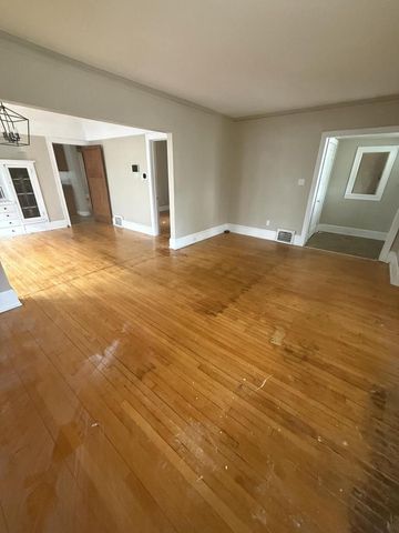 2714 W Concordia AVENUE, Milwaukee, WI 53216