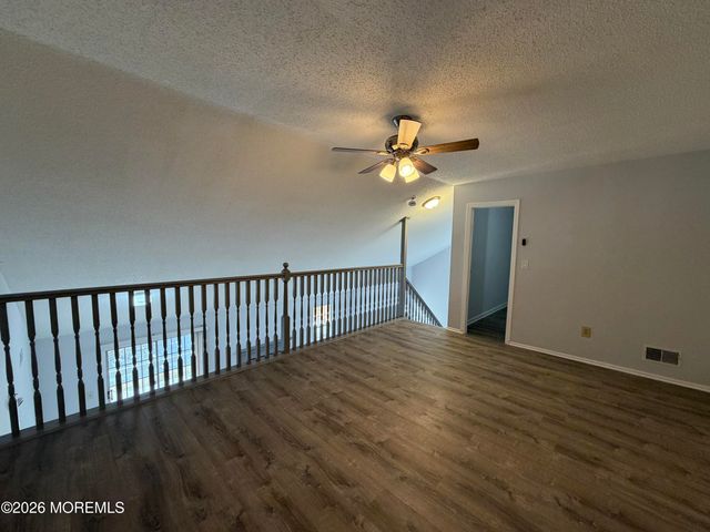 6 Nashville Court, Tinton Falls, NJ 07712