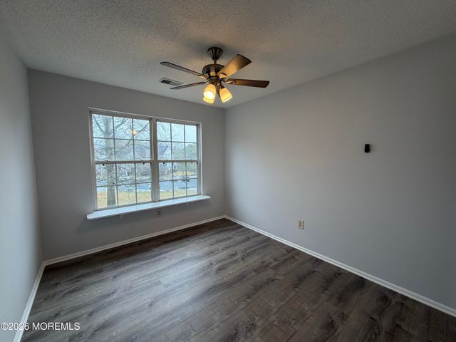 6 Nashville Court, Tinton Falls, NJ 07712