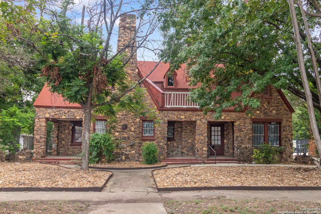 1618 W KINGS HWY # 1618, San Antonio, TX 78201