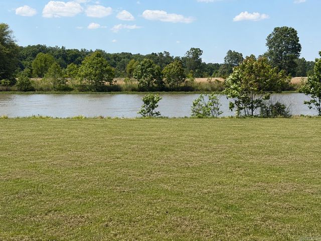 655 Mound View Dr., England, AR 72046
