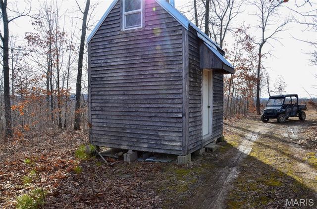 10331 Hopkins Road, Potosi, MO 63664