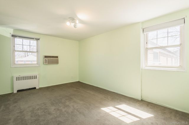 61-28 255th 1016, Little Neck, NY 11362