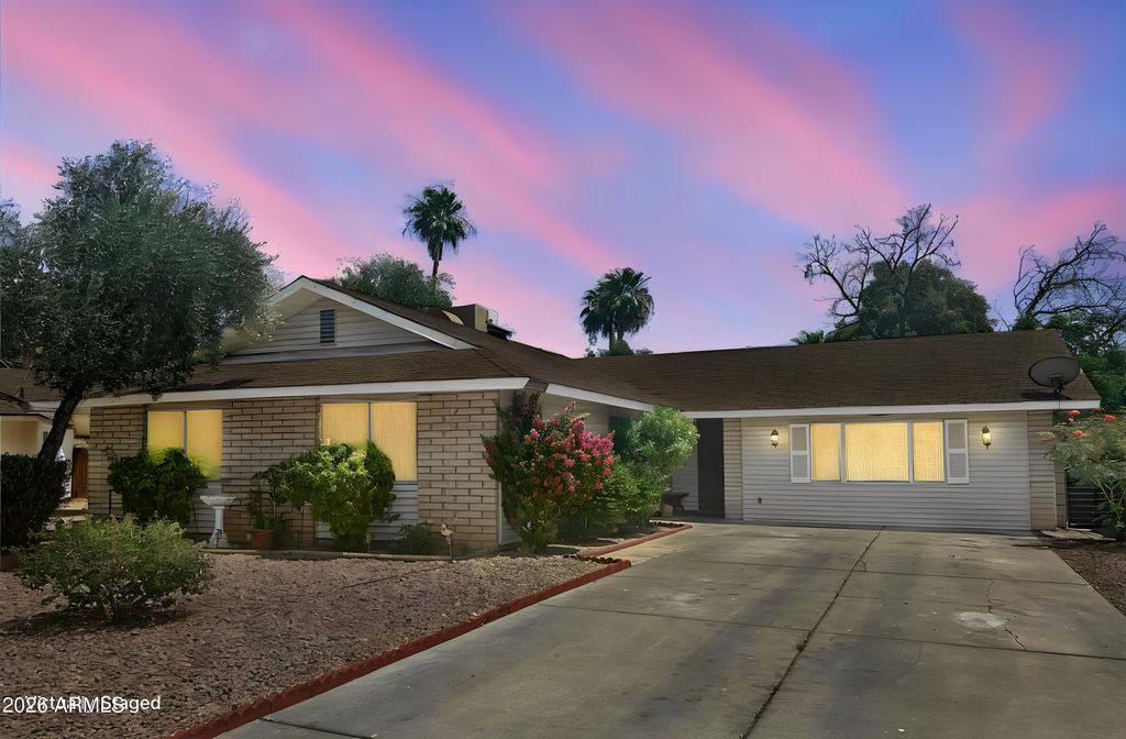 Image 1 of property listing at 4926 W JOYCE Circle, Glendale, AZ 85308