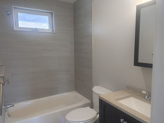 16 Wall Street 2, Foxboro, MA 02035