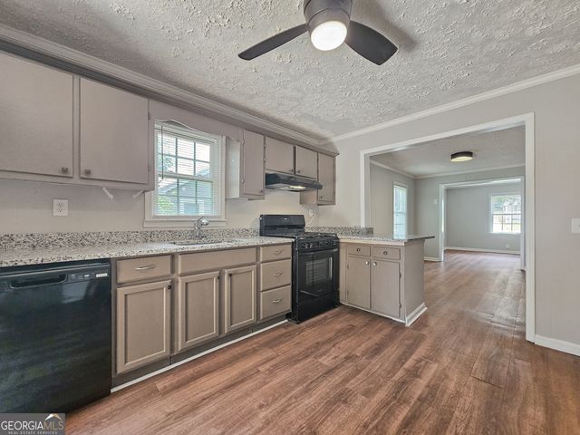 202 White Street, Hogansville, GA 30230