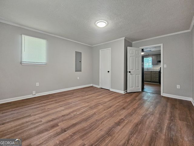 202 White Street, Hogansville, GA 30230