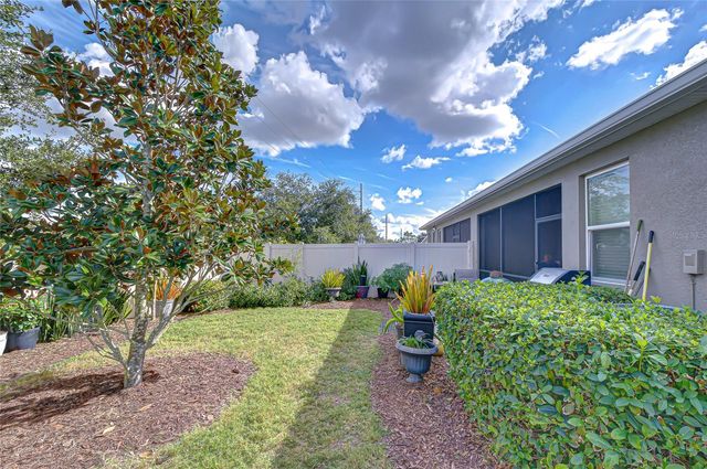 10497 HERON HIDEAWAY LOOP, Land O Lakes, FL 34638