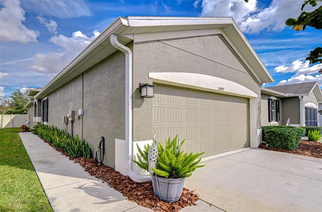 10497 HERON HIDEAWAY LOOP, Land O Lakes, FL 34638