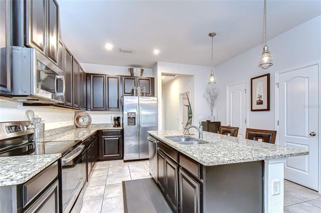 10497 HERON HIDEAWAY LOOP, Land O Lakes, FL 34638