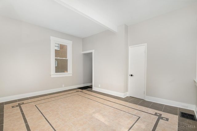1421 Jefferson Avenue, Reading, OH 45215
