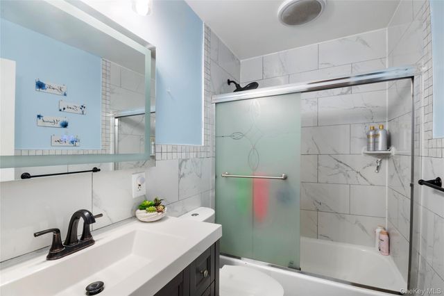 288 Feller Drive, Central Islip, NY 11722