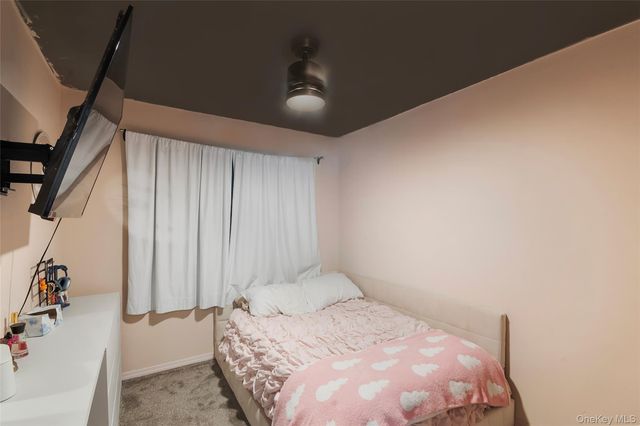 288 Feller Drive, Central Islip, NY 11722