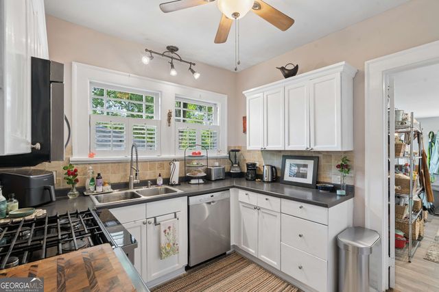983 Alloway Place SE, Atlanta, GA 30316