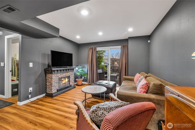 32867 42nd Place SW, Federal Way, WA 98023