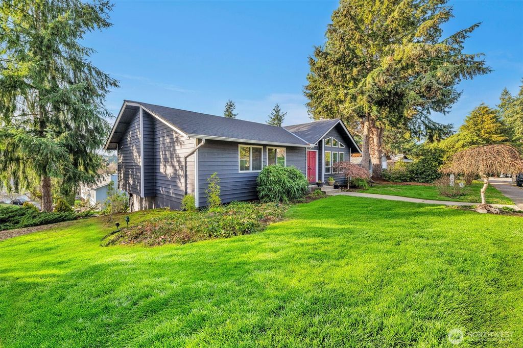 32867 42nd Place SW, Federal Way, WA 98023
