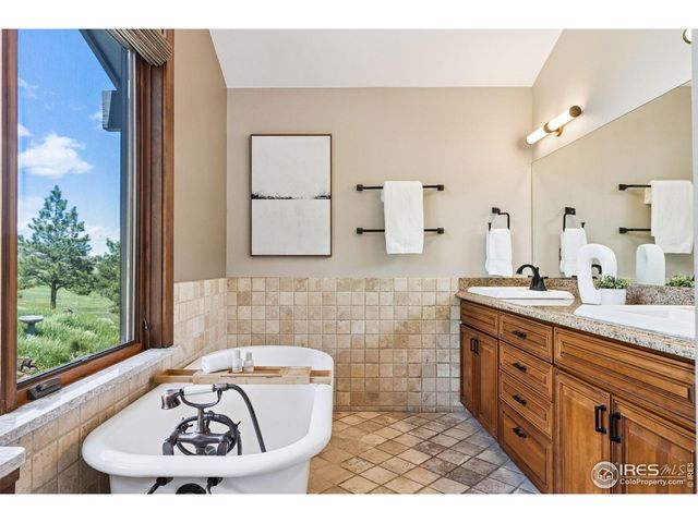 3021 N Lakeridge Trl, Boulder, CO 80302