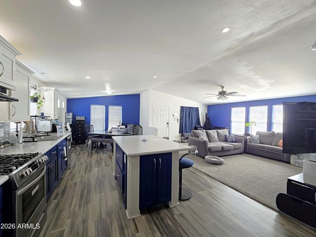 608 S 92ND Place, Mesa, AZ 85208