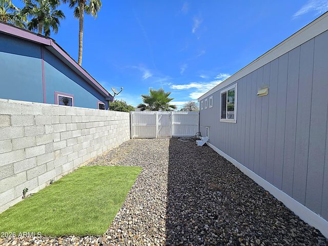 608 S 92ND Place, Mesa, AZ 85208