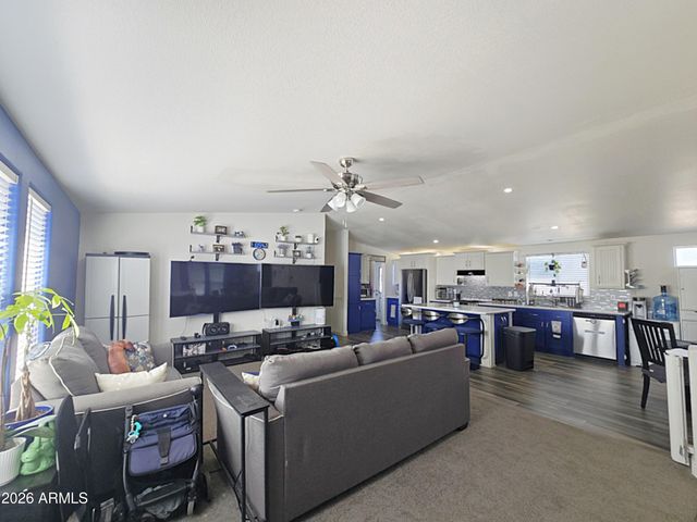 608 S 92ND Place, Mesa, AZ 85208