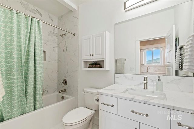 16834 Long Meadow Dr, Caldwell, ID 83607