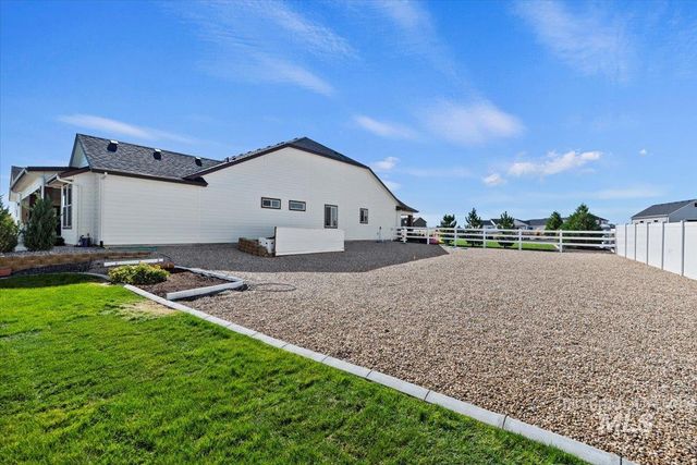 16834 Long Meadow Dr, Caldwell, ID 83607