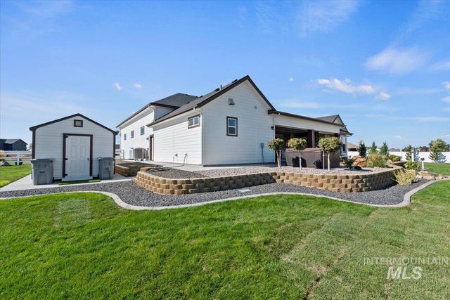 16834 Long Meadow Dr, Caldwell, ID 83607