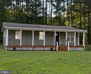 369 CIRCLE LN, Colonial Beach, VA 22443