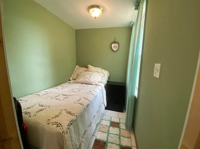 2291 W 22nd Street, Fremont, MI 49412