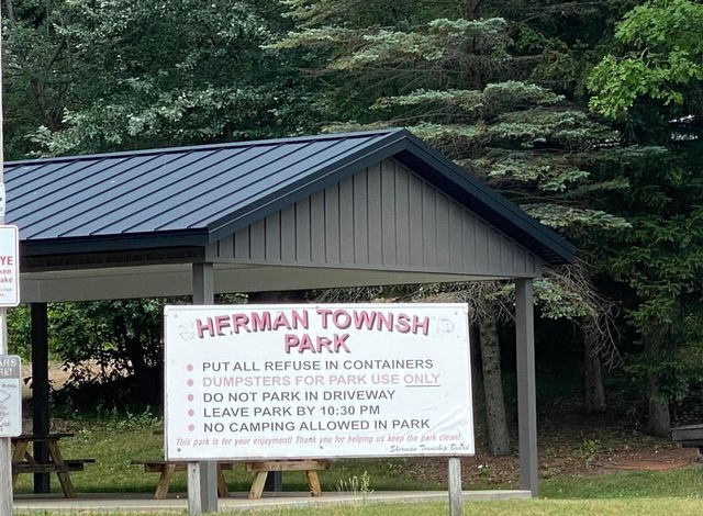 2291 W 22nd Street, Fremont, MI 49412