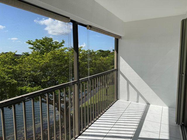 1001 SW 141st Avenue 408K, Pembroke Pines, FL 33027