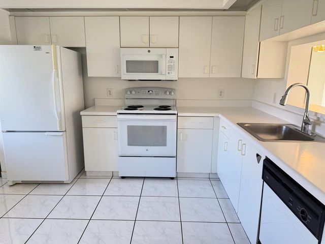 1001 SW 141st Avenue 408K, Pembroke Pines, FL 33027
