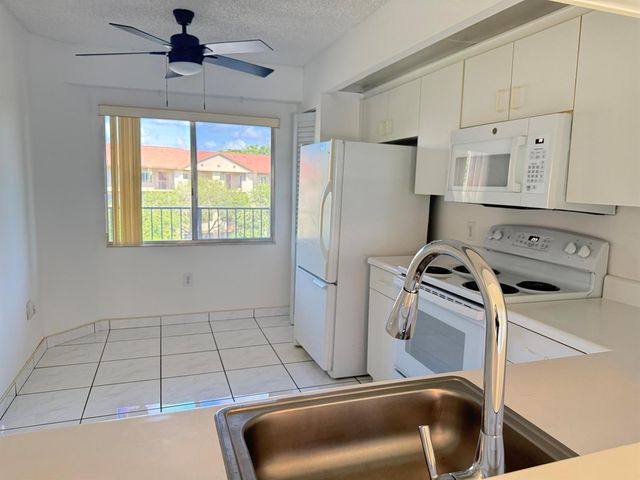 1001 SW 141st Avenue 408K, Pembroke Pines, FL 33027