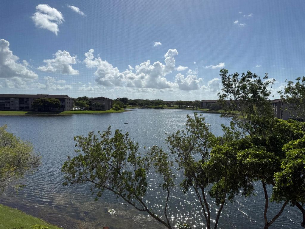 1001 SW 141st Avenue 408K, Pembroke Pines, FL 33027